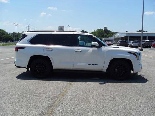 2024 Toyota Sequoia SR5