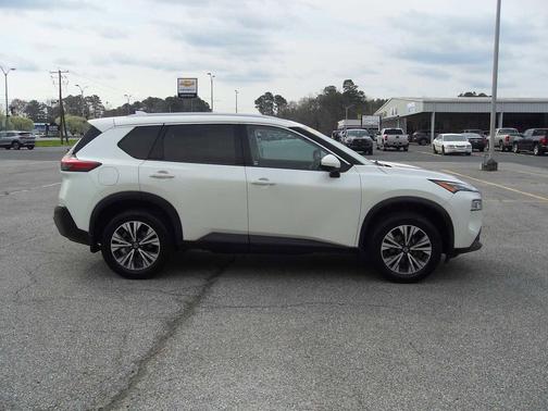 2021 Nissan Rogue SV