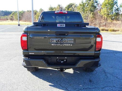 2024 GMC Canyon Elevation