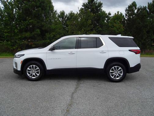 2022 Chevrolet Traverse LS