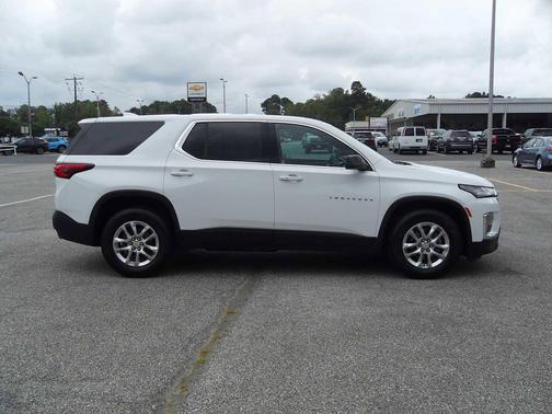 2022 Chevrolet Traverse LS