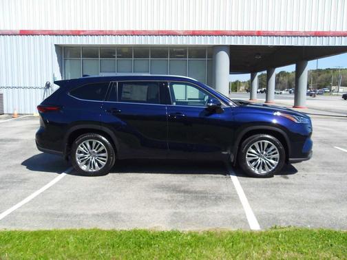 Blueprint 2026 Toyota Highlander Hybrid Platinum