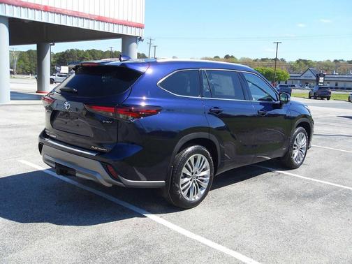 Blueprint 2026 Toyota Highlander Hybrid Platinum
