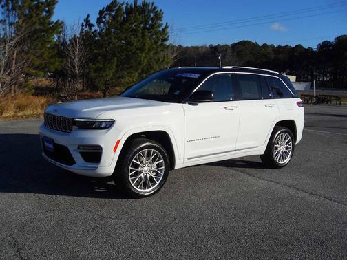 2023 Jeep Grand Cherokee Summit