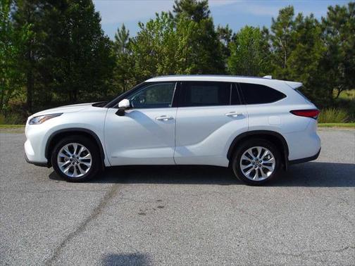 2022 Toyota Highlander Hybrid Limited