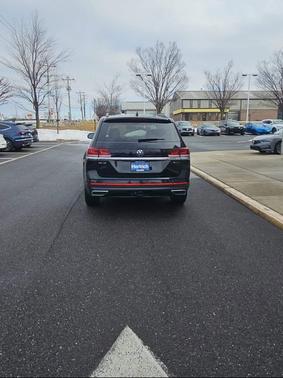 2023 Volkswagen Atlas 3.6L SE w/Technology