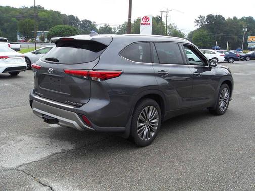 2020 Toyota Highlander Platinum