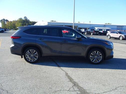 2020 Toyota Highlander Platinum