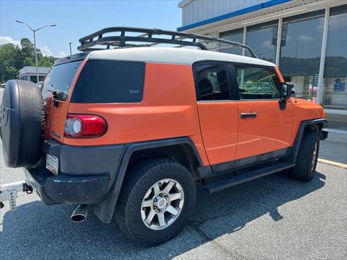 2014 Toyota FJ Cruiser Base