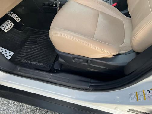 2016 Mitsubishi Outlander SEL