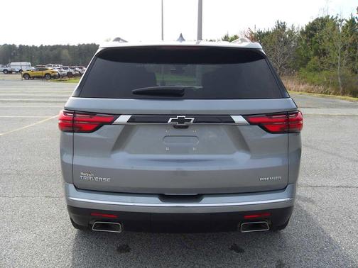 Sterling Gray 2023 Chevrolet Traverse Premier
