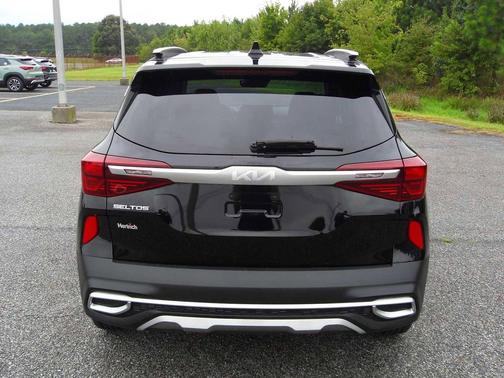 2023 Kia Seltos S