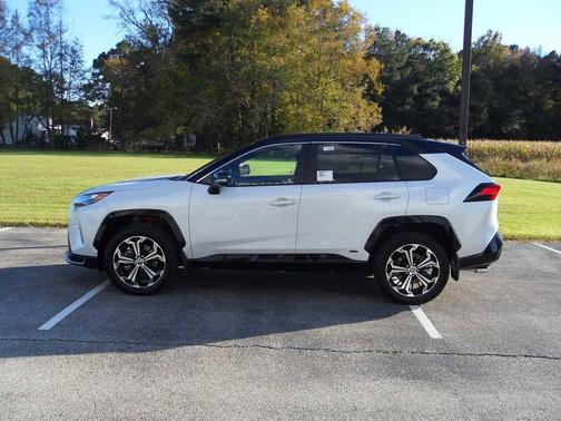 2025 Toyota RAV4 Hybrid SE