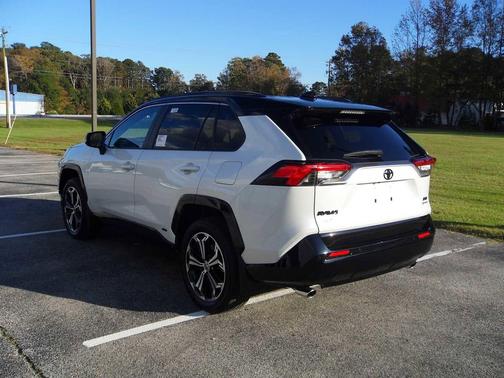 2025 Toyota RAV4 Hybrid SE