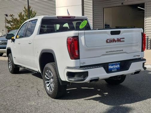 2021 GMC Sierra 1500 AT4