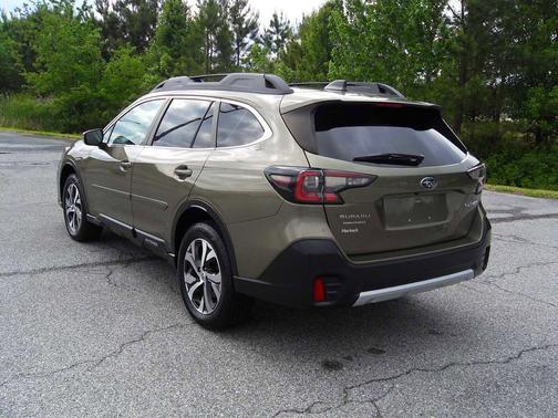 Autumn Green 2022 Subaru Outback Limited