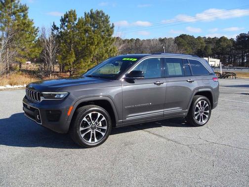 2022 Jeep Grand Cherokee Overland