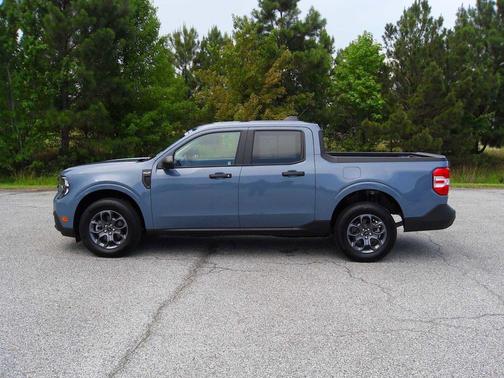 Azure Gray Tri-Coat 2025 Ford Maverick XLT