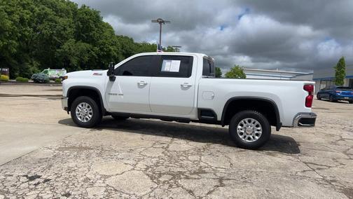 Summit White 2022 Chevrolet Silverado 2500 LT