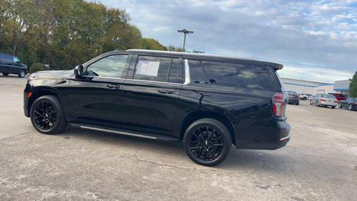 2022 Chevrolet Suburban LT