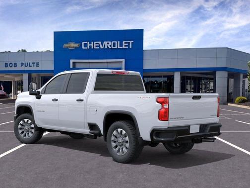 Summit White 2026 Chevrolet Silverado 2500 Custom