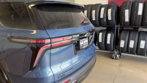 2024 Chevrolet Traverse LT