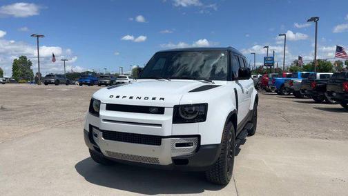 2024 Land Rover Defender 110 P400 S