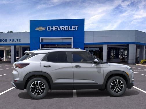 Sterling Gray Metallic 2026 Chevrolet Trailblazer LT