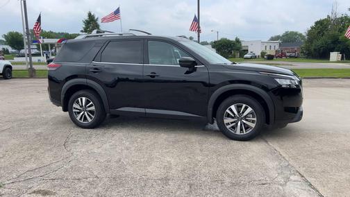 Super Black 2024 Nissan Pathfinder SL FWD
