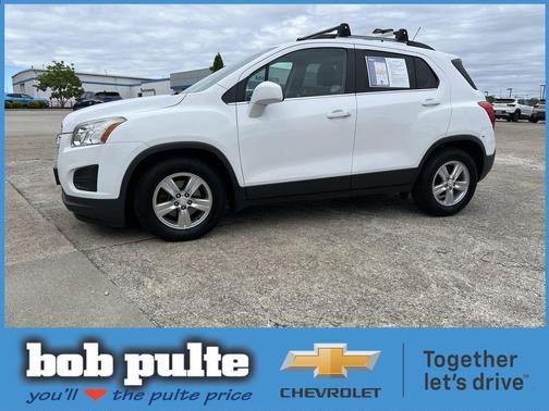 Summit White 2016 Chevrolet Trax LT