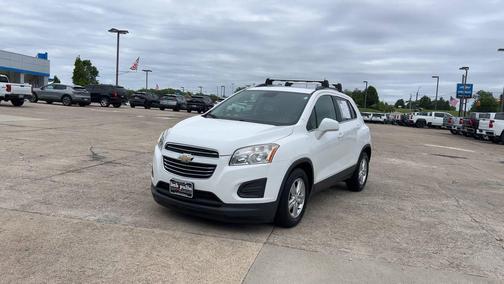 Summit White 2016 Chevrolet Trax LT