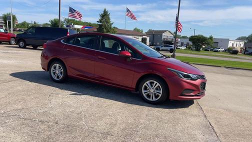 Cajun Red Tintcoat 2018 Chevrolet Cruze LT