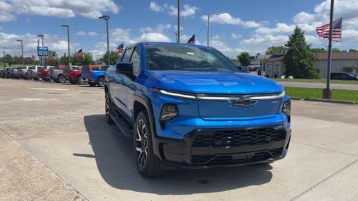 2025 Chevrolet Silverado EV RST