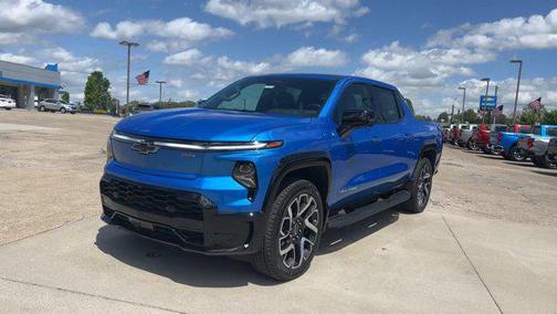 2025 Chevrolet Silverado EV RST