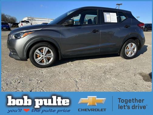 Gun Metallic 2020 Nissan Kicks S
