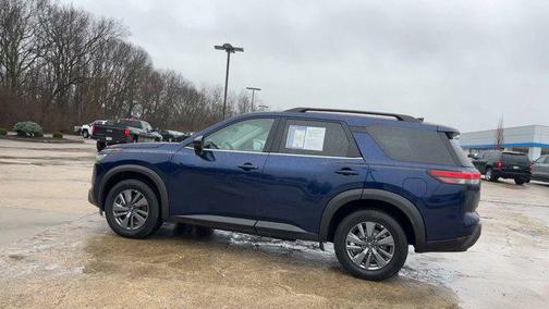 2024 Nissan Pathfinder SV FWD