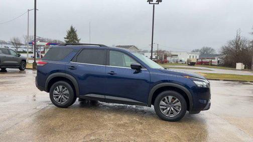 2024 Nissan Pathfinder SV FWD