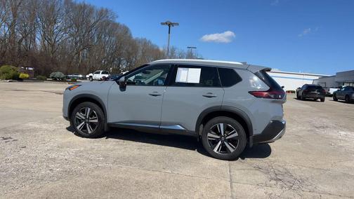 Boulder Gray Pearl 2023 Nissan Rogue Platinum