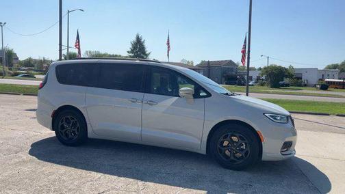 2021 Chrysler Pacifica Hybrid Limited