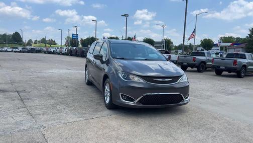 Granite Crystal Metallic Clearcoat 2020 Chrysler Pacifica Touring