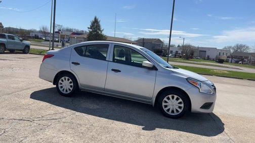 2019 Nissan Versa 1.6 S