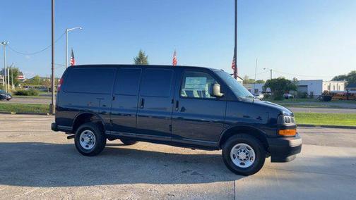 2025 Chevrolet Express 3500 RWD 3500 Regular Wheelbase WT