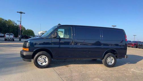 2025 Chevrolet Express 3500 RWD 3500 Regular Wheelbase WT