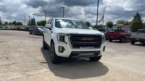Summit White 2024 GMC Yukon 4WD AT4