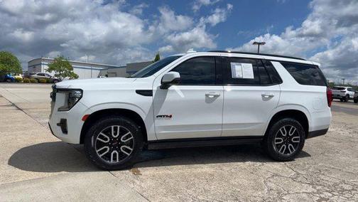 Summit White 2024 GMC Yukon 4WD AT4
