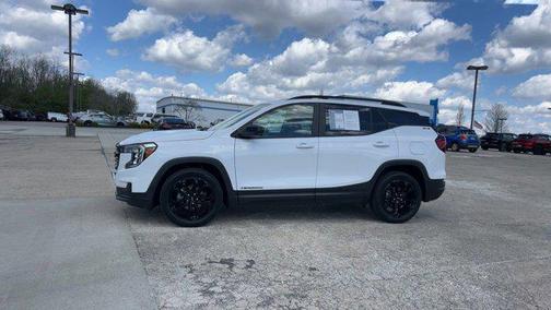 Summit White 2022 GMC Terrain SLE