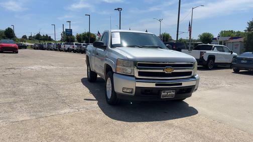 Sheer Silver Metallic 2011 Chevrolet Silverado 1500 LT