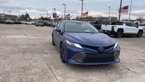 2018 Toyota Camry Hybrid XLE