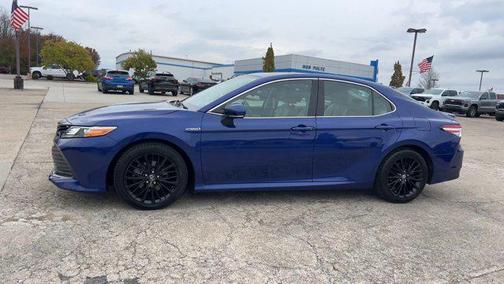 2018 Toyota Camry Hybrid XLE