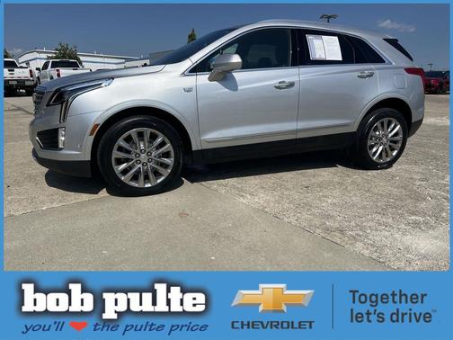 Radiant Silver Metallic 2019 Cadillac XT5 Platinum